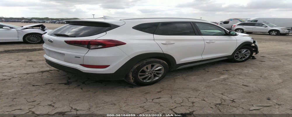 KM8J3CA48JU756146 2018 HYUNDAI TUCSON photo no. 4