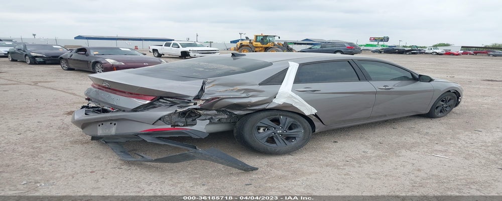 KMHLM4AG7NU322389 2022 HYUNDAI ELANTRA photo no. 4