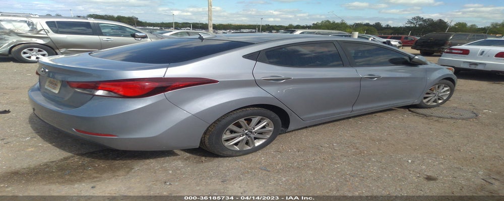 5NPDH4AE9GH738131 2016 HYUNDAI ELANTRA photo no. 4