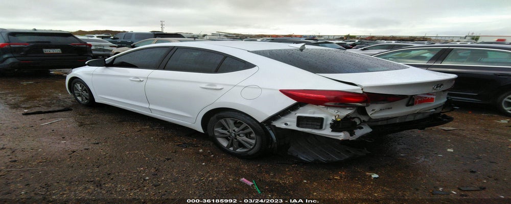 5NPD84LF0JH252109 2018 HYUNDAI ELANTRA photo no. 3