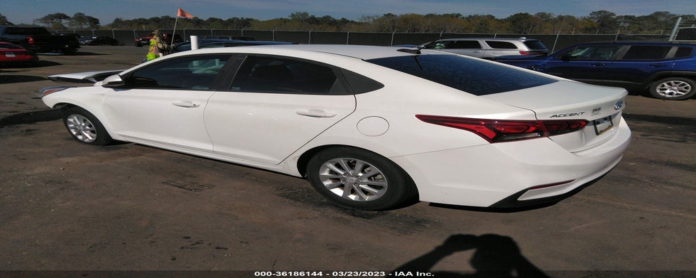 3KPC24A38JE022151 2018 HYUNDAI ACCENT photo no. 3