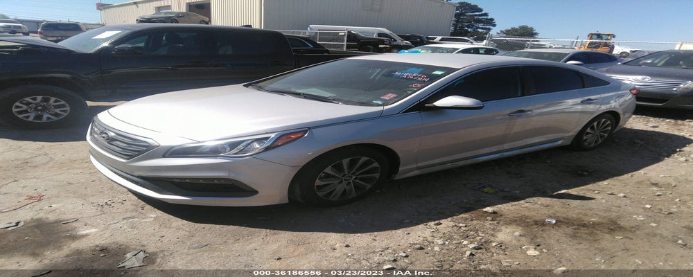 5NPE34AFXFH098862 2015 HYUNDAI SONATA photo no. 2