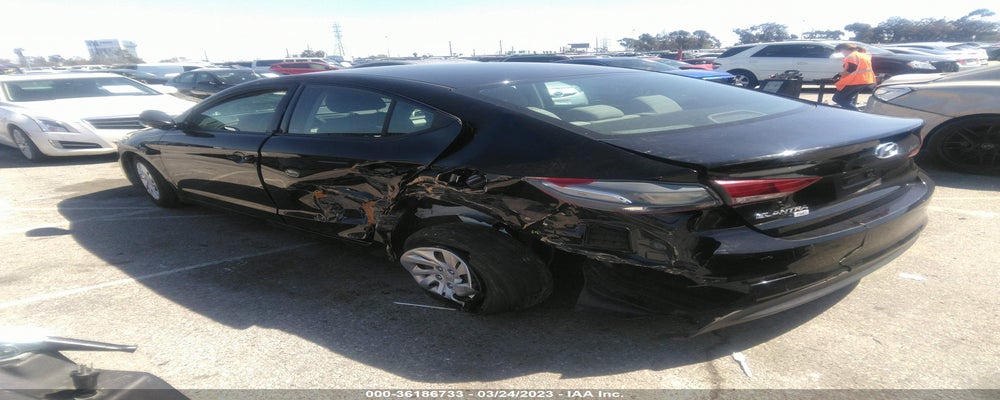 5NPD74LF4JH216118 2018 HYUNDAI ELANTRA photo no. 3