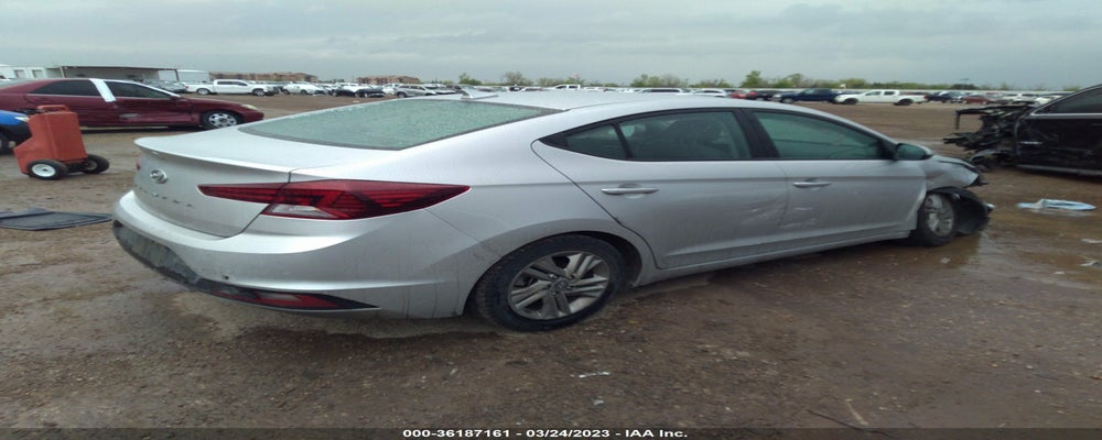 5NPD84LF3KH444657 2019 HYUNDAI ELANTRA photo no. 4