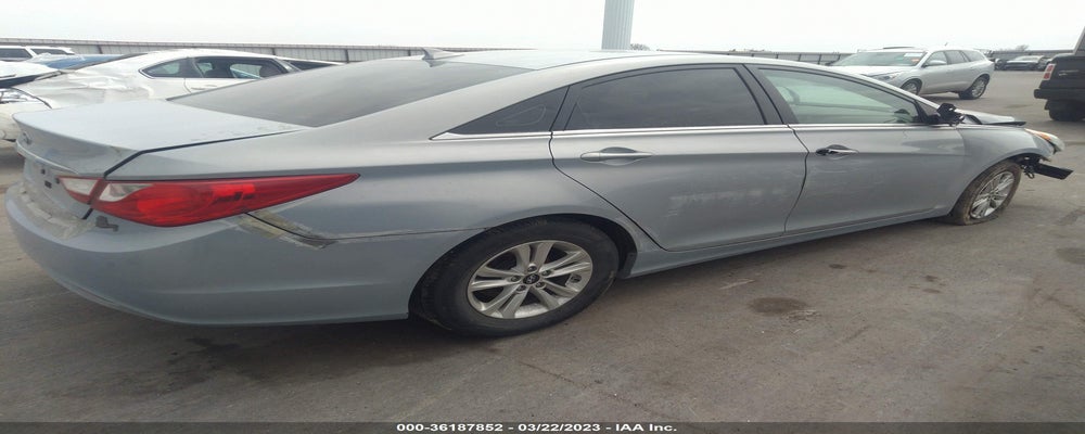 5NPEB4AC0DH627919 2013 HYUNDAI SONATA photo no. 4