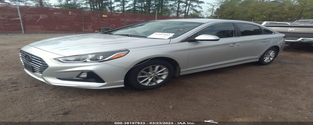 5NPE24AF5JH664812 2018 HYUNDAI SONATA photo no. 2