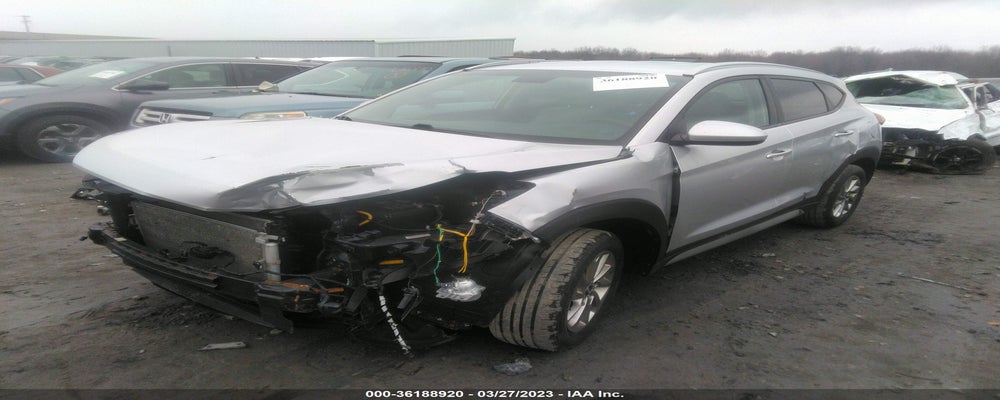 KM8J3CA48JU612290 2018 HYUNDAI TUCSON photo no. 2
