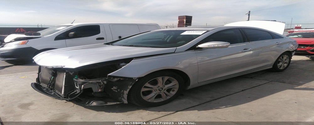 5NPEC4ACXBH004074 2011 HYUNDAI SONATA photo no. 2