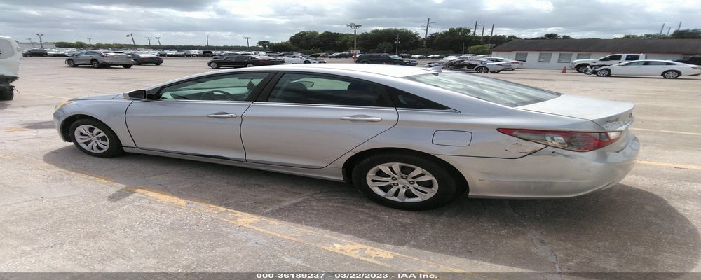 5NPEB4AC2BH229334 2011 HYUNDAI SONATA photo no. 3