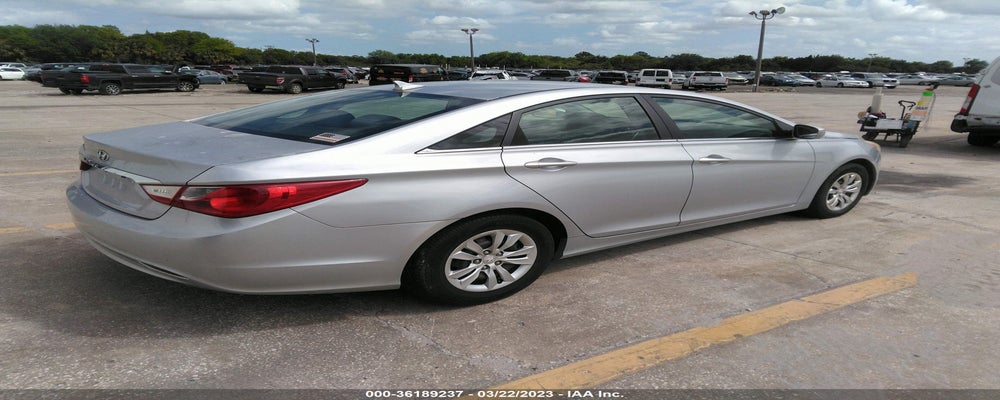 5NPEB4AC2BH229334 2011 HYUNDAI SONATA photo no. 4