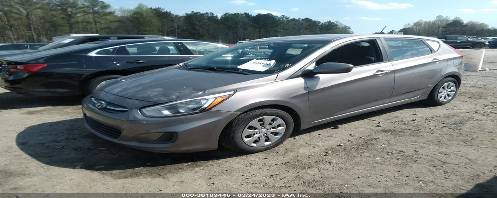 KMHCT5AE6HU356836 2017 HYUNDAI ACCENT photo no. 2