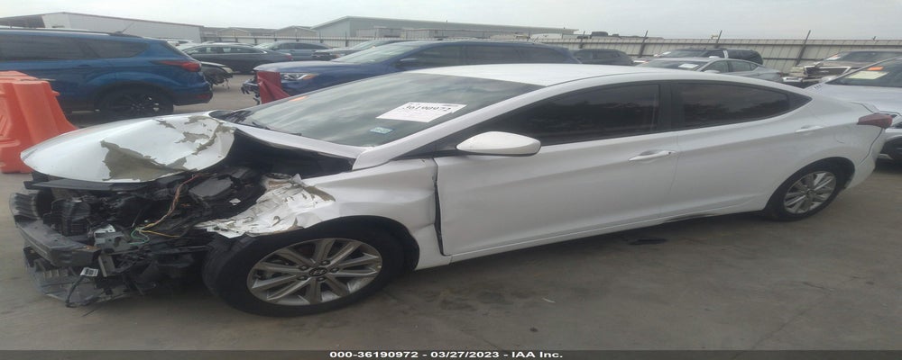 5NPDH4AEXGH768318 2016 HYUNDAI ELANTRA photo no. 2