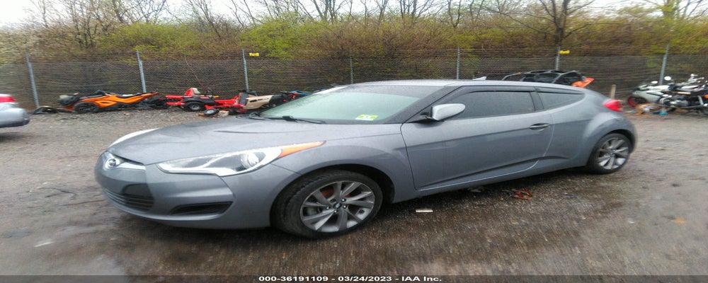 KMHTC6AD4GU284725 2016 HYUNDAI VELOSTER photo no. 2