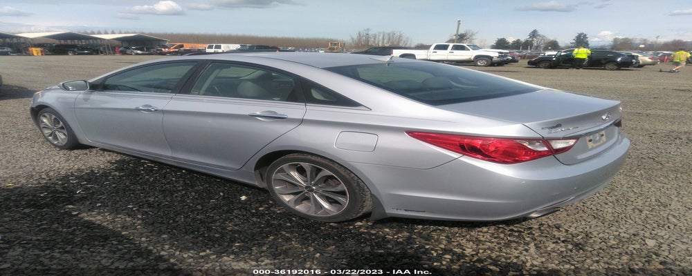 5NPEC4AB5DH694214 2013 HYUNDAI SONATA photo no. 3
