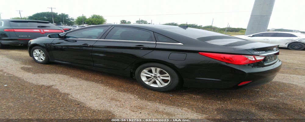 5NPEB4AC0EH944133 2014 HYUNDAI SONATA photo no. 3