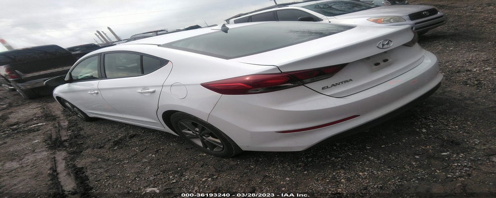5NPD84LF4JH297859 2018 HYUNDAI ELANTRA photo no. 3