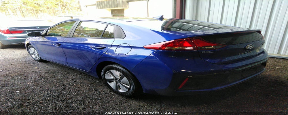 KMHC65LC0KU110777 2019 HYUNDAI IONIQ HYBRID photo no. 3