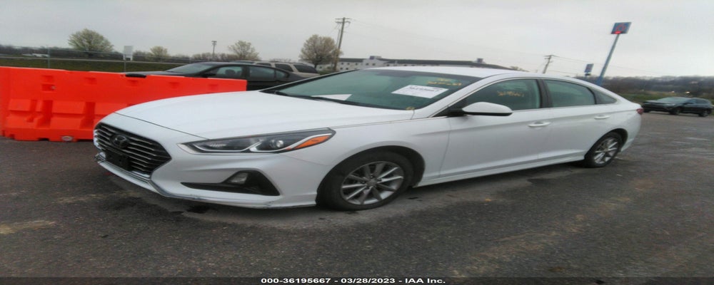 5NPE24AF4JH725809 2018 HYUNDAI SONATA photo no. 2