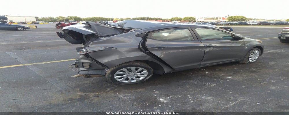 5NPDH4AE0DH206858 2013 HYUNDAI ELANTRA photo no. 4