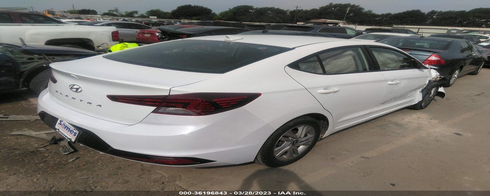 5NPD84LF3LH543156 2020 HYUNDAI ELANTRA photo no. 4