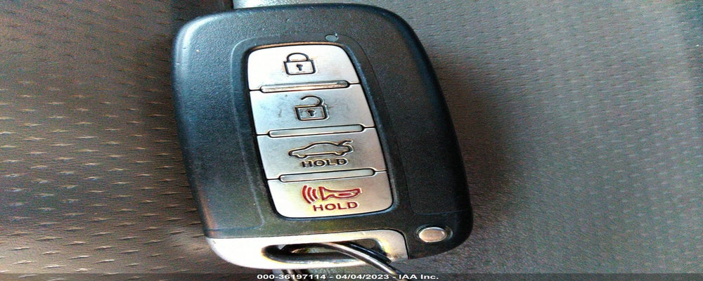 5NPEC4AC2CH353943 2012 HYUNDAI SONATA photo no. 11
