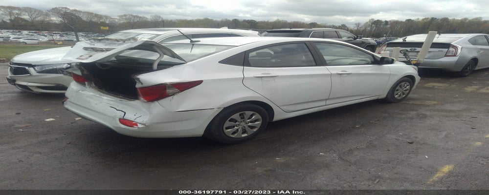 KMHCT4AE8GU967167 2016 HYUNDAI ACCENT photo no. 4