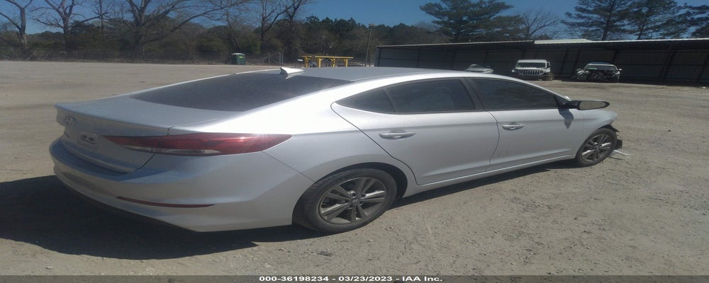 5NPD84LF4JH323666 2018 HYUNDAI ELANTRA photo no. 4
