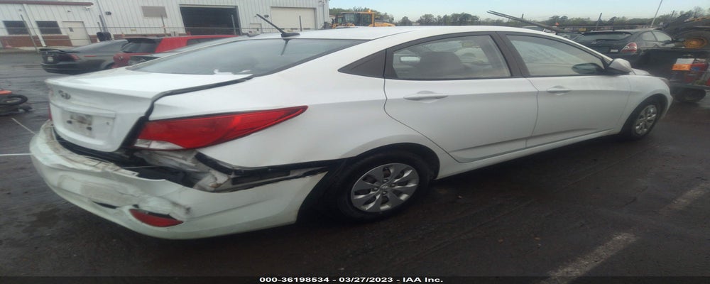KMHCT4AE7GU946813 2016 HYUNDAI ACCENT photo no. 4