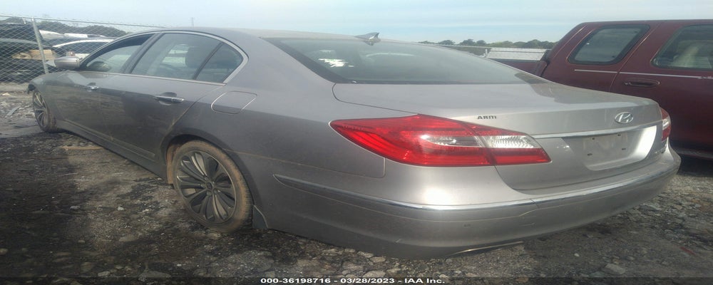 KMHGC4DH2DU246880 2013 HYUNDAI GENESIS photo no. 3