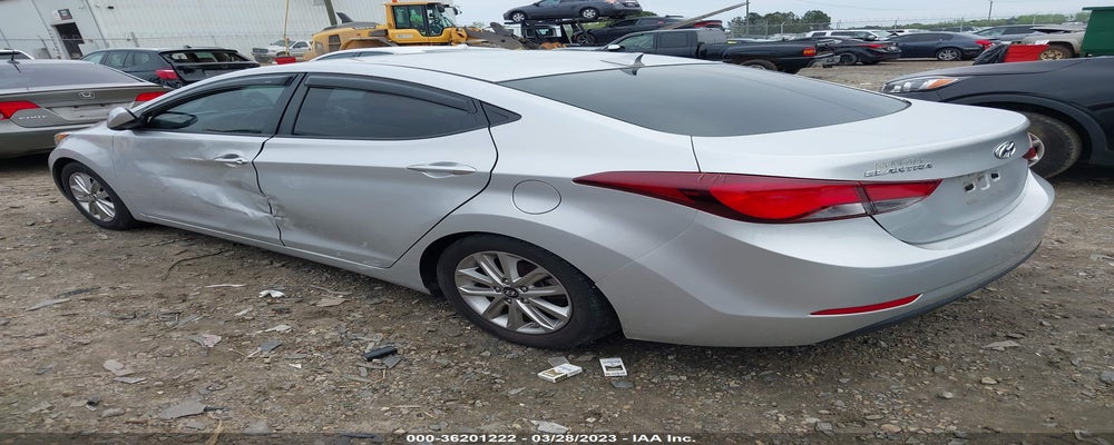 5NPDH4AE3FH558173 2015 HYUNDAI ELANTRA photo no. 3