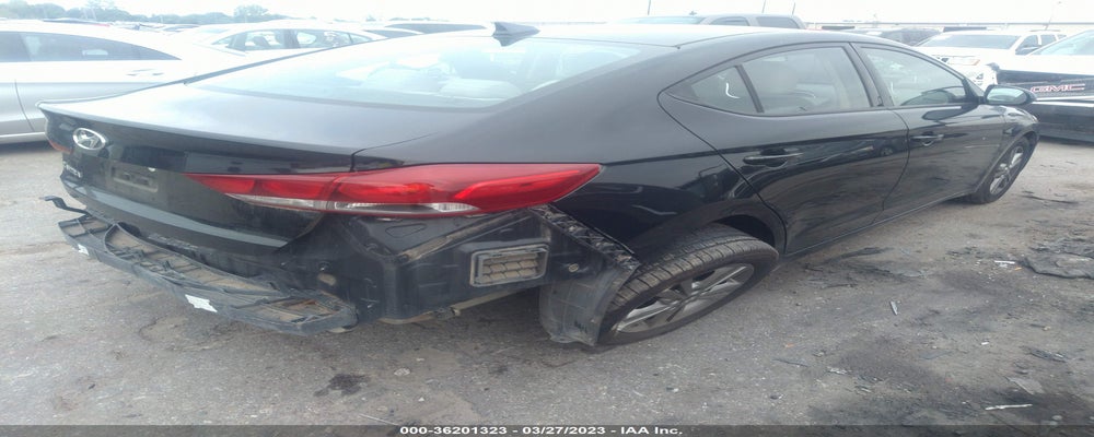5NPD84LF2HH142964 2017 HYUNDAI ELANTRA photo no. 4