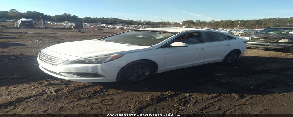 5NPE24AF1FH022045 2015 HYUNDAI SONATA photo no. 2