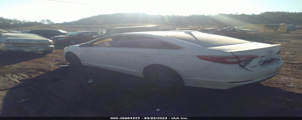 5NPE24AF1FH022045 2015 HYUNDAI SONATA photo no. 3