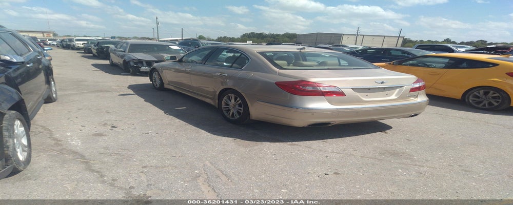 KMHGC4DD8CU206475 2012 HYUNDAI GENESIS photo no. 3