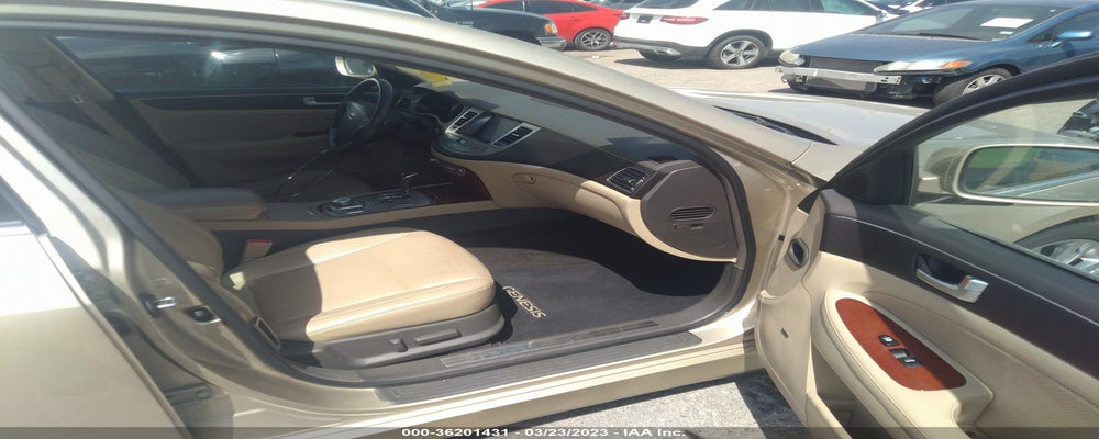 KMHGC4DD8CU206475 2012 HYUNDAI GENESIS photo no. 5