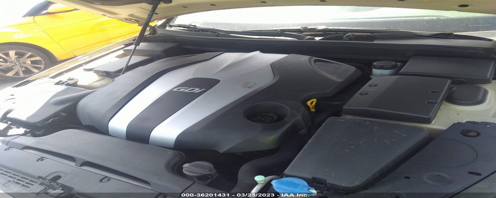 KMHGC4DD8CU206475 2012 HYUNDAI GENESIS photo no. 6