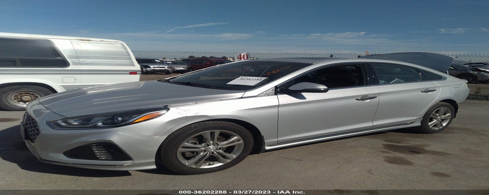 5NPE34AF3JH674946 2018 HYUNDAI SONATA photo no. 2
