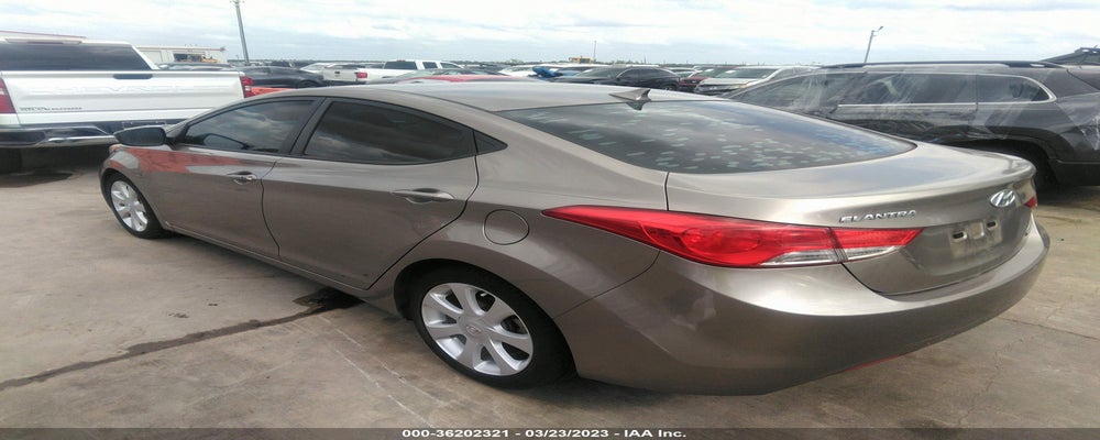 5NPDH4AE5DH245381 2013 HYUNDAI ELANTRA photo no. 3