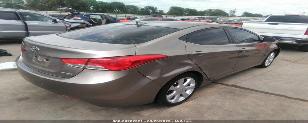 5NPDH4AE5DH245381 2013 HYUNDAI ELANTRA photo no. 4
