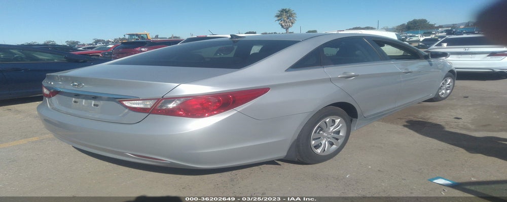 5NPEB4AC4DH518671 2013 HYUNDAI SONATA photo no. 4