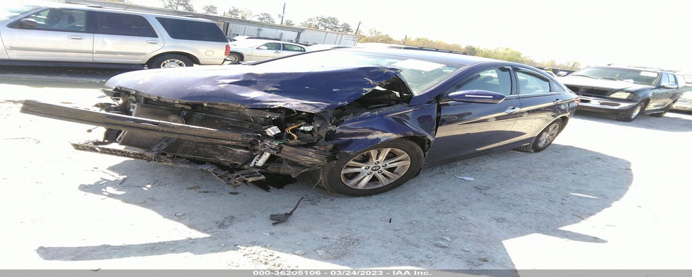5NPEB4AC8BH082386 2011 HYUNDAI SONATA photo no. 2