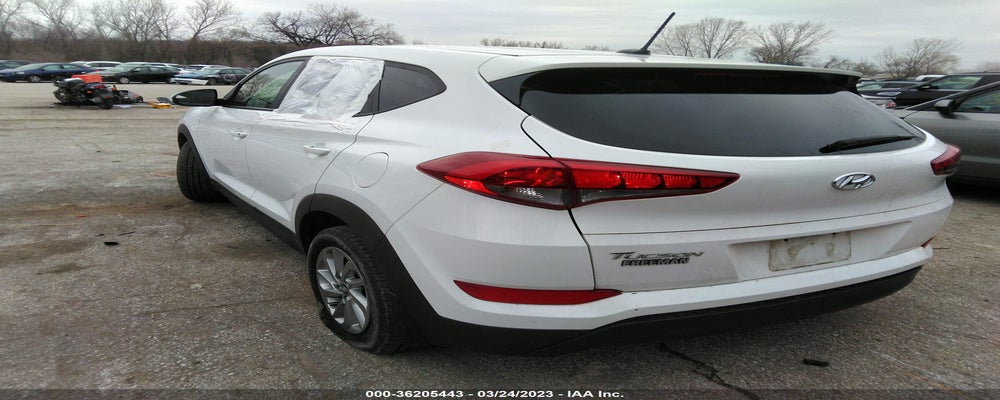 KM8J23A41GU099198 2016 HYUNDAI TUCSON photo no. 3