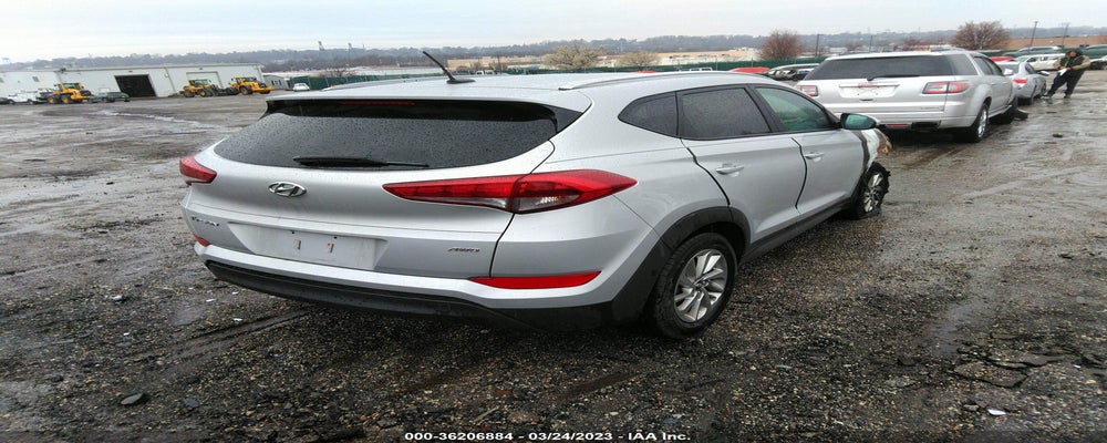 KM8J3CA49GU220928 2016 HYUNDAI TUCSON photo no. 4