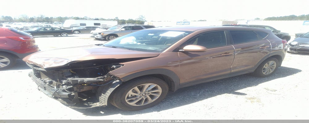 KM8J23A44HU443401 2017 HYUNDAI TUCSON photo no. 2