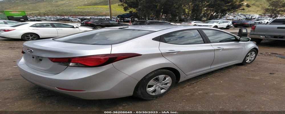 5NPDH4AE3GH708560 2016 HYUNDAI ELANTRA photo no. 4