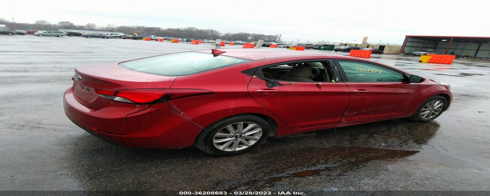 5NPDH4AE9FH582249 2015 HYUNDAI ELANTRA photo no. 4