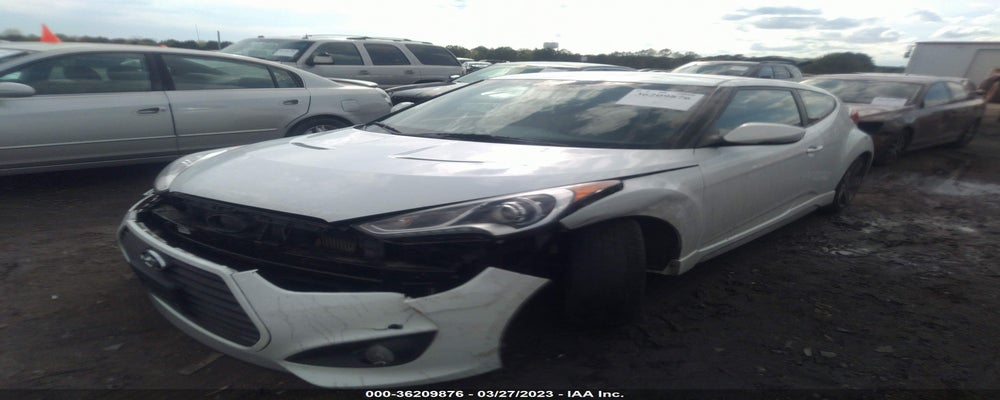 KMHTC6AE1FU228717 2015 HYUNDAI VELOSTER photo no. 2