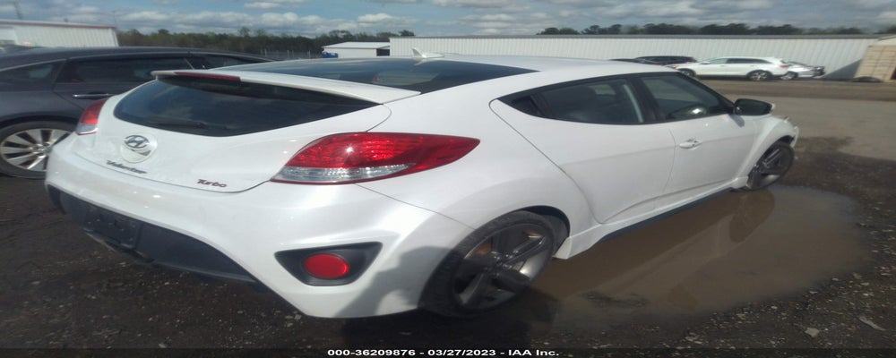 KMHTC6AE1FU228717 2015 HYUNDAI VELOSTER photo no. 4