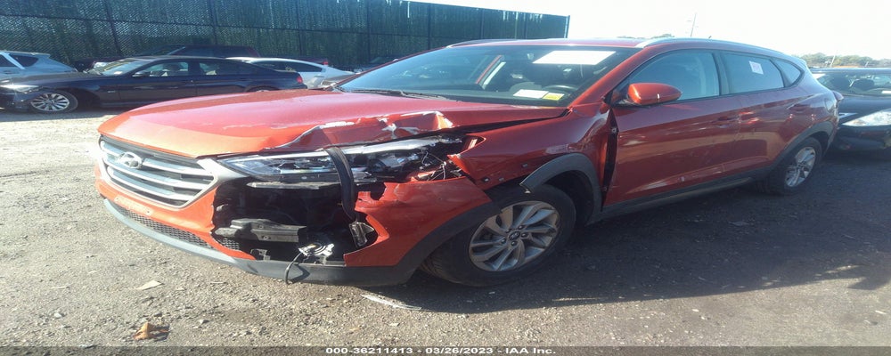 KM8J33A4XGU056363 2016 HYUNDAI TUCSON photo no. 2