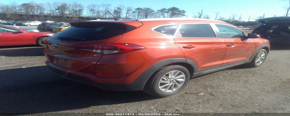 KM8J33A4XGU056363 2016 HYUNDAI TUCSON photo no. 4